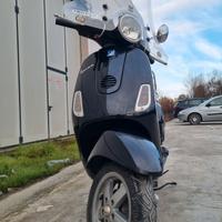 Piaggio Vespa LX150