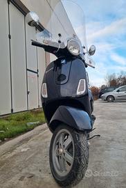 Piaggio Vespa LX150