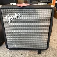 Amplificatore per basso elettrico Fender Rumble 15