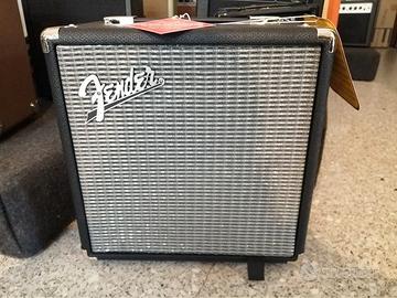 Amplificatore per basso elettrico Fender Rumble 15