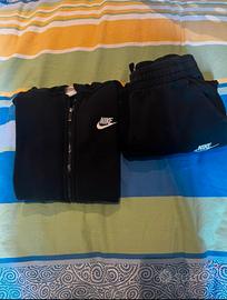 Tuta completa della nike