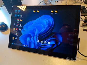 Surface Pro 4 Core i7  256gb