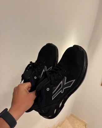 Scarpe U-Power
