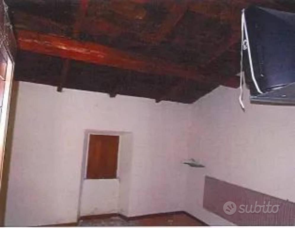 Immobile in asta di 70340 m² a Sant'Anatolia di Na - Vista 3