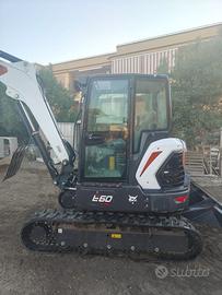 ESCAVATORE BOBCAT E60 e ACCESSORI