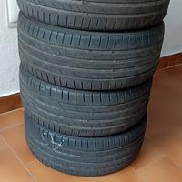 Gomme auto