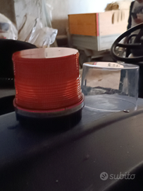 Lampeggiante con calamita