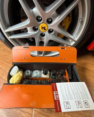 Ferrari kit cura auto interno esterno