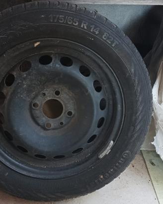 Set da 4 cerchi in ferro per fiat 500