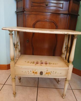 comodino fiorentino