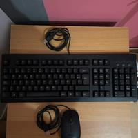 Tastiera è mouse da ufficio o per uso base
