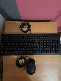 Tastiera è mouse da ufficio o per uso base
