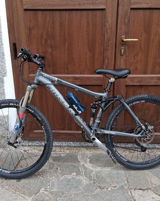 bicicletta MTB 