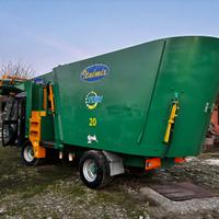 Carro miscelatore semovente, Italmix