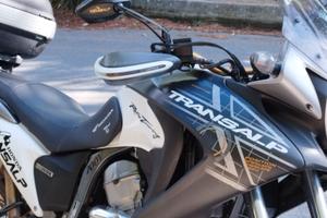 honda transalp 700  del 2013