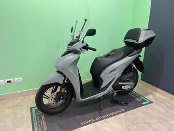 Honda SH 150 - 530 km Accessoriato e Finanziabile