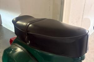 Sella Vespa Piaggio Conservata