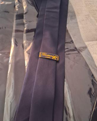 Lotto di 7 cravatte in seta più  2 foulard