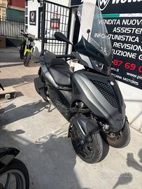 Piaggio MP3 LT