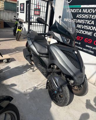 Piaggio MP3 300 LT ANNO 2018 GUIDABILE CON PATENTE