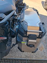 Givi telaio PLO5143CAM  porta borse treck outbeck