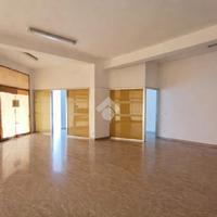 NEGOZIO A SANT'EGIDIO ALLA VIBRATA