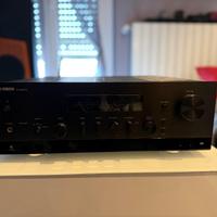 Yamaha R-N2000A - Pari al nuovo
