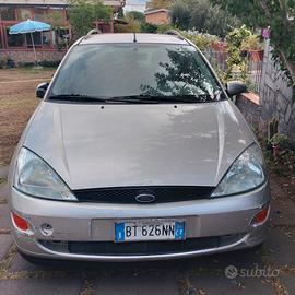 Ford Focus 1.6i 16 v anno 2001