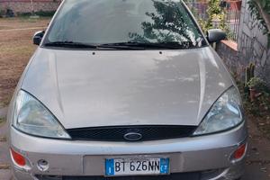 Ford Focus 1.6i 16 v anno 2001