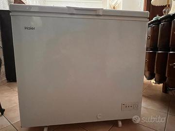 Congelatore come nuovo (Trattabile)