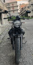 NERO LUCIDO | Moto Guzzi V7 STONE 2022