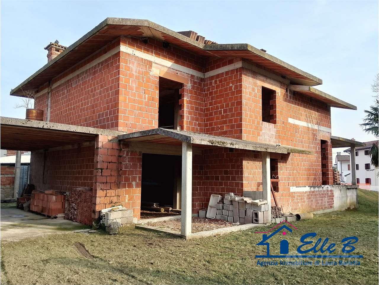 VILLA UNIFAMILIARE AL GREZZO CON GIARDINO + RUSTIC - Vista 4