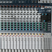 Mixer Soundcraft signature16