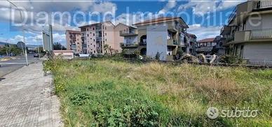 Terreno 700mq edificabile commerciale a Riposto