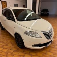 Lancia Ypsilon 1.3 MJT EURO 5B OK NEOPATENTATI