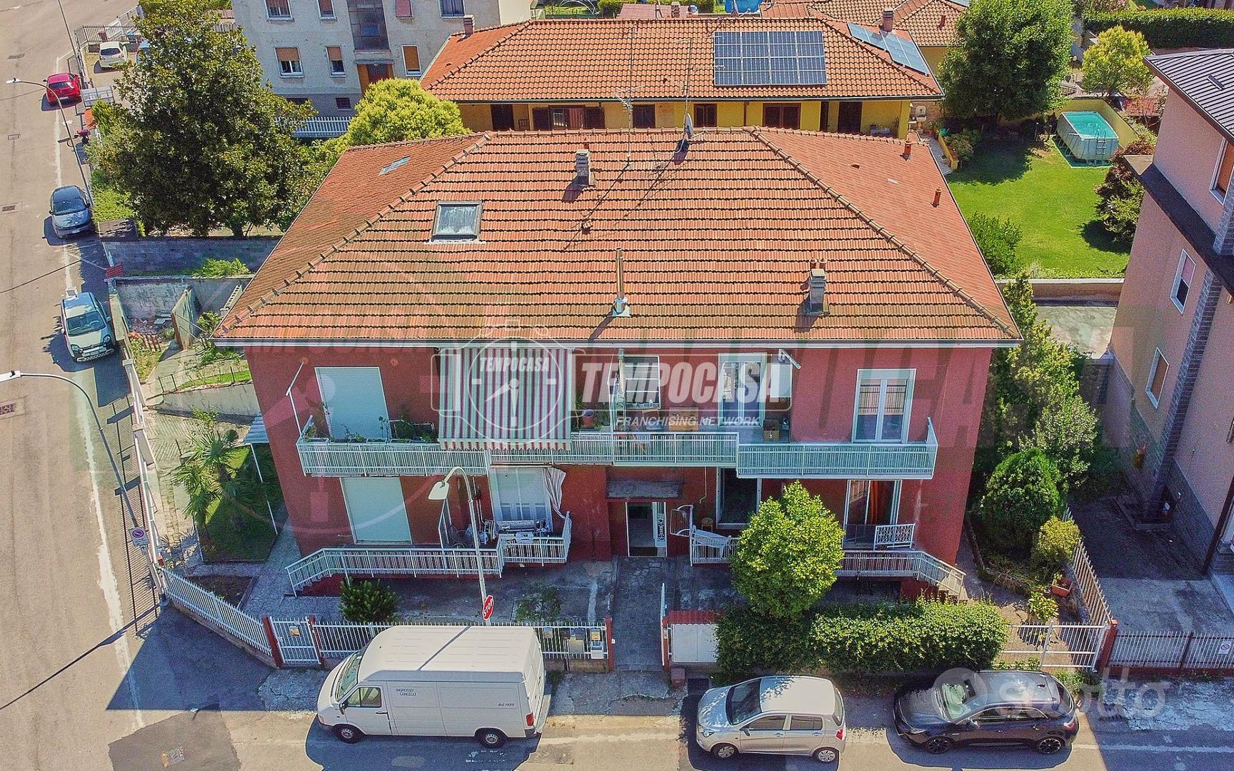 4 LOCALI DOPPI SERVIZI E BOX DOPPIO SENZA SPESE - Vista 2