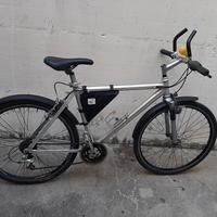 bici alluminio ruota 26"con cambio 