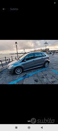 Mercedes B180