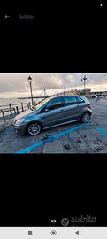 Mercedes B180