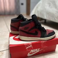 Air Jordan 1 Mid