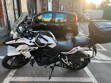 BENELLI TRK 502 X