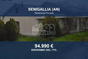 Immobile in asta di 540 m² con più di 5 locali a S