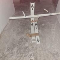 DUE STAFFE PER INSTALLAZIONE CLIMATIZZATORE