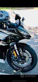 KAWASAKI NINJA 1000 SX