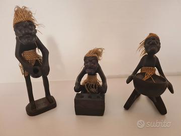 Sculture in legno e corda artigianato africa