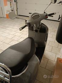 Vespa GTS 300