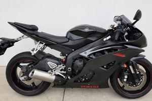 Ricambi originali Yamaha R6 2008 carene fari ecc