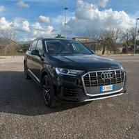 Audi Q7 55 TFSI e quattro tiptronic 