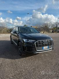 Audi Q7 55 TFSI e quattro tiptronic 