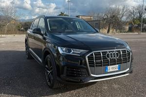 Audi Q7 55 TFSI e quattro tiptronic 